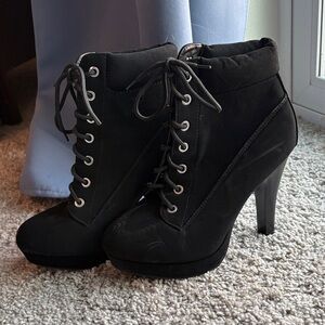 Elegant Black Lace-Up Ankle Boots